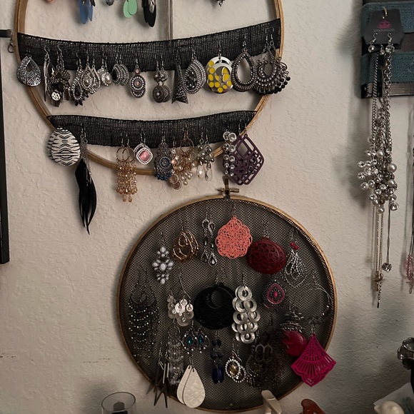 Paparazzi Jewelry…I have way too much!! - Picture 5 of 6